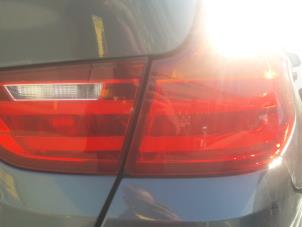 Używane Tylne swiatlo pozycyjne prawe BMW 3-Serie Cena na żądanie oferowane przez Benzon Autodemontage