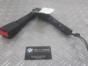 Used Seatbelt tensioner, left BMW 3-Serie Price on request offered by Benzon Autodemontage