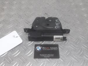 Used Tailgate lock mechanism BMW 3-Serie Price on request offered by Benzon Autodemontage