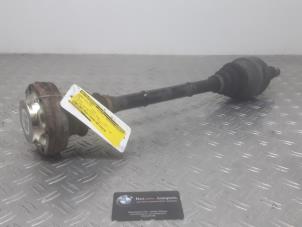Used Drive shaft, rear left BMW 1-Serie Price on request offered by Benzon Autodemontage