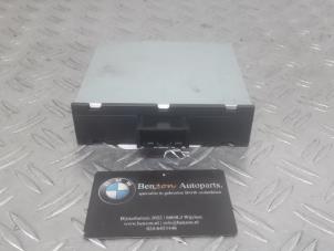 Used Voltage regulator BMW 5-Serie Price on request offered by Benzon Autodemontage