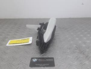 Used Front door handle 4-door, right BMW 2-Serie Price on request offered by Benzon Autodemontage