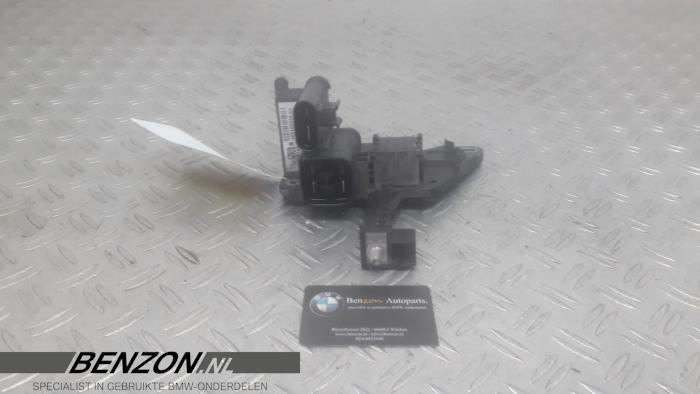 Used Ignition module BMW 3-Serie Price on request offered by Benzon Autodemontage