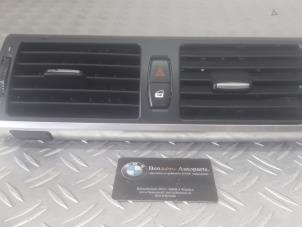 Usados Rejilla de aire de salpicadero BMW X5 Precio de solicitud ofrecido por Benzon Autodemontage