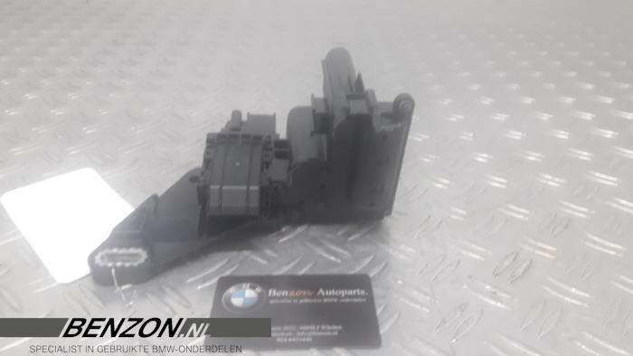 Usagé Module d'allumage BMW 1-Série Prix sur demande proposé par Benzon Autodemontage