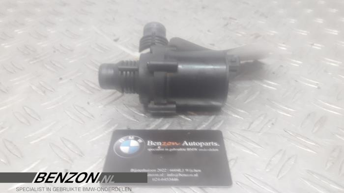 Begagnade Extra vattenpump BMW X5 Pris på förfrågan erbjuds av Benzon Autodemontage