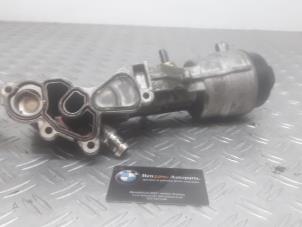 Używane Obudowa filtra oleju BMW 1-Serie Cena na żądanie oferowane przez Benzon Autodemontage