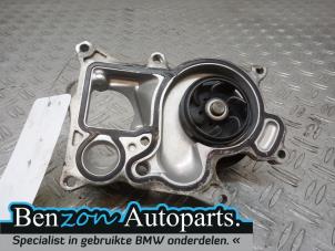 Used Water pump BMW 5-Serie Price on request offered by Benzon Autodemontage