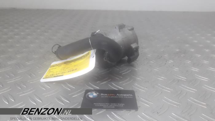 Begagnade Vattenpump BMW 5 serie (F10) M5 V8 32V TwinPower Turbo Pris på förfrågan erbjuds av Benzon Autodemontage