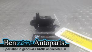 Used Parking brake switch BMW 5 serie (F10) M5 V8 32V TwinPower Turbo Price on request offered by Benzon Autodemontage