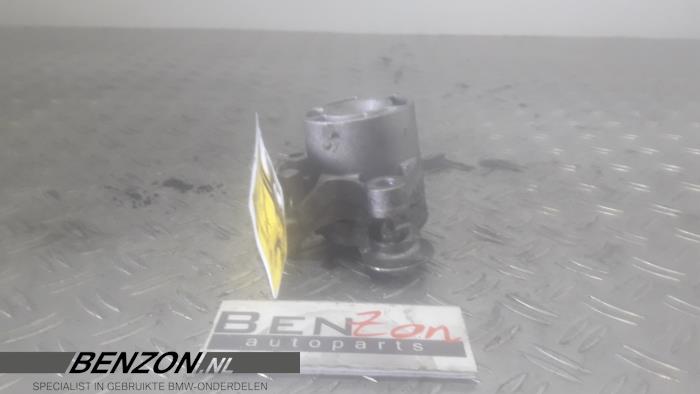 Usados Rodillo tensor correa múltiple BMW 3-Serie Precio de solicitud ofrecido por Benzon Autodemontage