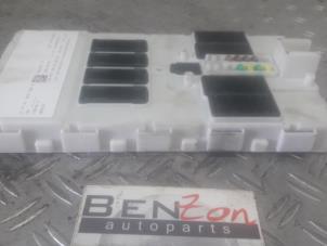 Usados Caja de fusibles BMW 2-Serie Precio de solicitud ofrecido por Benzon Autodemontage