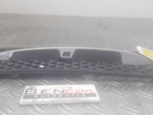 Used Headlight grille, right BMW 5-Serie Price on request offered by Benzon Autodemontage