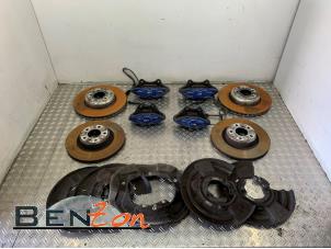 Used Rear brake calliper, right BMW 1 serie (F20) Price on request offered by Benzon Autodemontage