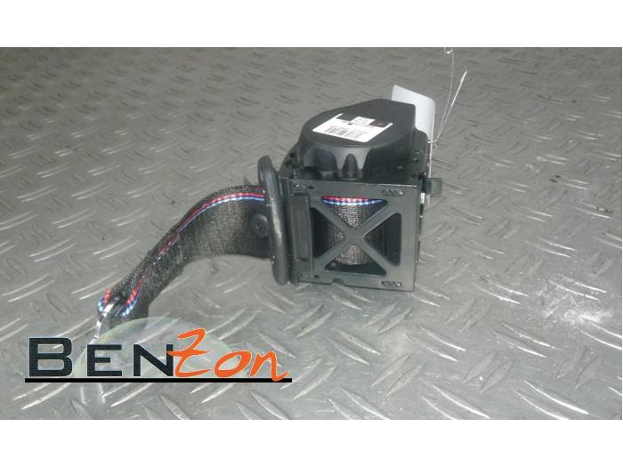 Rear seatbelt, centre from a BMW 3 serie (G20) 320d 2.0 TwinPower Turbo 16V 2019