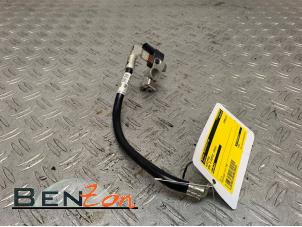 Used Battery pole BMW 5-Serie Price on request offered by Benzon Autodemontage