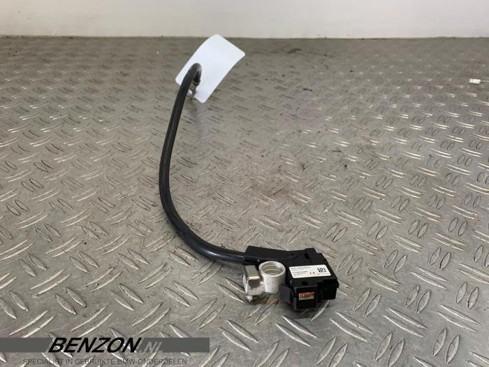 Używane Biegun akumulator BMW X4 Cena na żądanie oferowane przez Benzon Autodemontage