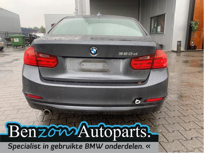 Zderzak tylny z BMW 3-Serie 2014