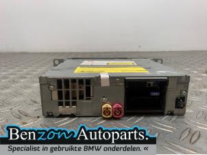 Usados Reproductor de radio y CD (varios) BMW 5-Serie Precio de solicitud ofrecido por Benzon Autodemontage