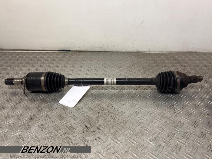 Gebrauchte Antriebswelle links hinten BMW 1-Serie Preis € 125,00 Margenregelung angeboten von Benzon Autodemontage
