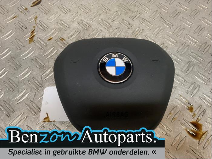 Left airbag (steering wheel) from a BMW X3 (G01)  2019