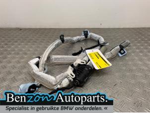 Used Roof curtain airbag, left BMW 3-Serie Price € 75,00 Margin scheme offered by Benzon Autodemontage