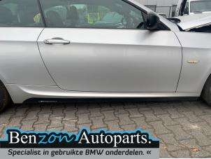 Usados Faldón lateral derecha BMW 3 serie (E93) 330d 24V Precio de solicitud ofrecido por Benzon Autodemontage