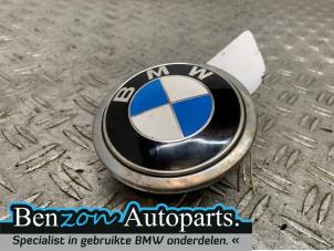 Used Tailgate handle BMW 1-Serie Price on request offered by Benzon Autodemontage