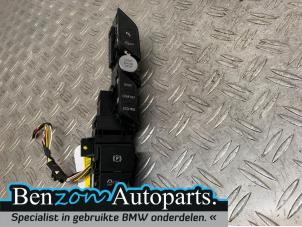 Usados Consola central BMW 2-Serie Precio de solicitud ofrecido por Benzon Autodemontage
