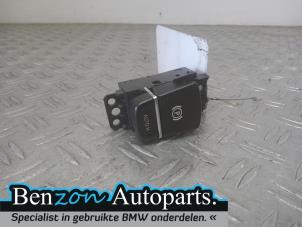 Used Parking brake switch BMW 5-Serie Price on request offered by Benzon Autodemontage
