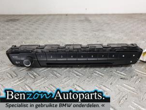 Used Radio control panel BMW 3-Serie Price on request offered by Benzon Autodemontage