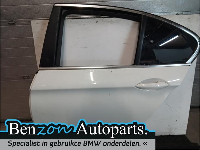 Rear door 4-door, left from a BMW 5-Serie 2013
