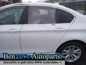 Używane Drzwi lewe tylne wersja 4-drzwiowa BMW 5-Serie Cena na żądanie oferowane przez Benzon Autodemontage