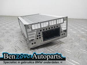 Used Radio amplifier BMW 7-Serie Price on request offered by Benzon Autodemontage