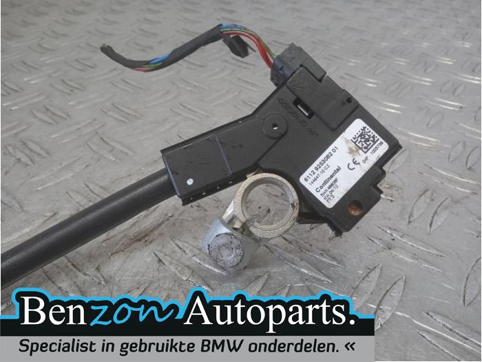 Battery pole BMW 5-Serie - 61219253082 - Benzon Autodemontage