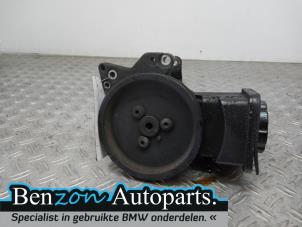Used Electric power steering servo kit (complete) BMW 540 Price on request offered by Benzon Autodemontage