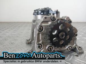 Usagé Pompe à huile BMW 750 Prix sur demande proposé par Benzon Autodemontage