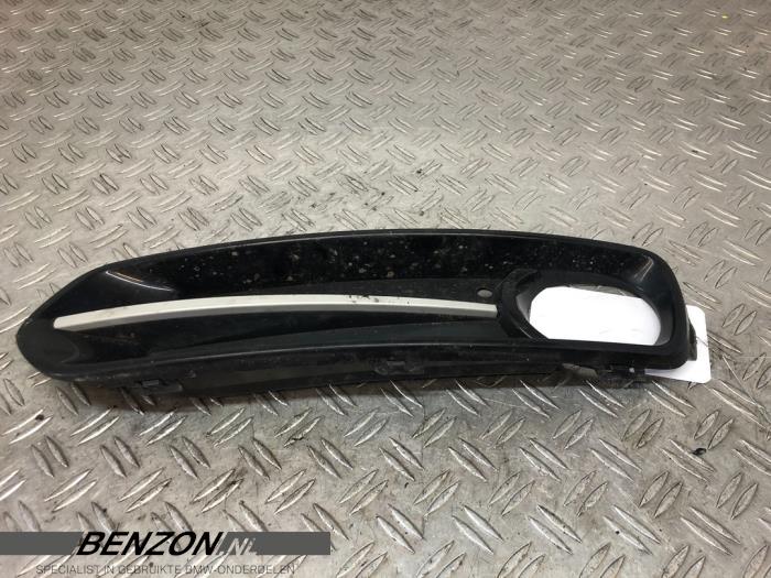 Używane Grill BMW 1-Serie Cena na żądanie oferowane przez Benzon Autodemontage