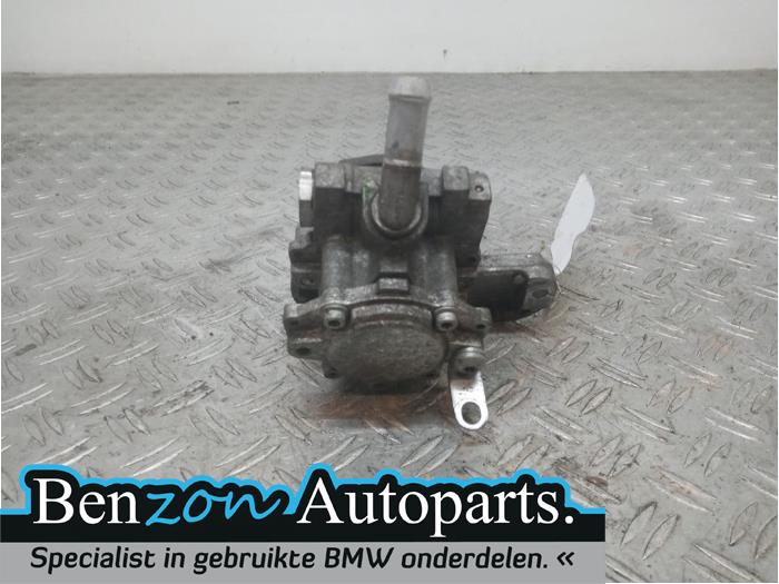 Power steering pump BMW X1 sDrive 18d 2.0 16V 32416788838 N47D20C
