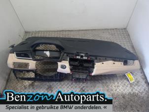 Used Dashboard BMW 2-Serie Price on request offered by Benzon Autodemontage