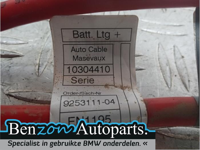 Battery pole from a BMW 1 serie (F20) 116i 1.5 12V 2018
