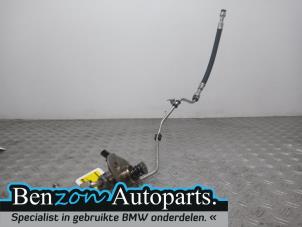 Używane Mechaniczna pompa paliwa BMW 1-Serie Cena na żądanie oferowane przez Benzon Autodemontage