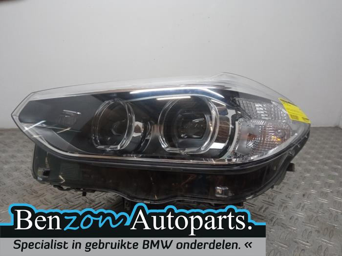 Headlight, left from a BMW X3 (G01) xDrive 20d 2.0 TwinPower Turbo 16V 2019