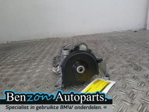 Used Oil pump BMW 5-Serie Price on request offered by Benzon Autodemontage