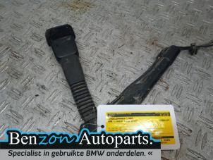 Used Seatbelt tensioner, left BMW 1 serie (F20) 116i 1.5 12V Price on request offered by Benzon Autodemontage