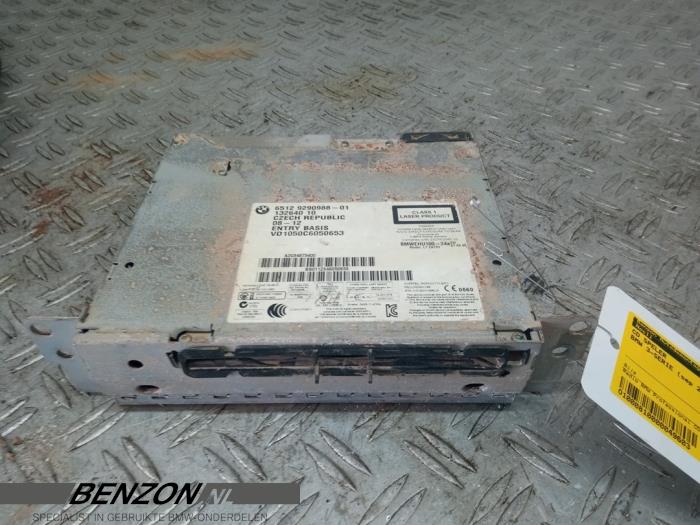 Używane Odtwarzacz CD BMW 3-Serie Cena na żądanie oferowane przez Benzon Autodemontage