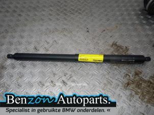 Used Rear gas strut, left BMW X1 (F48) sDrive 20i 2.0 16V Twin Power Turbo Price on request offered by Benzon Autodemontage