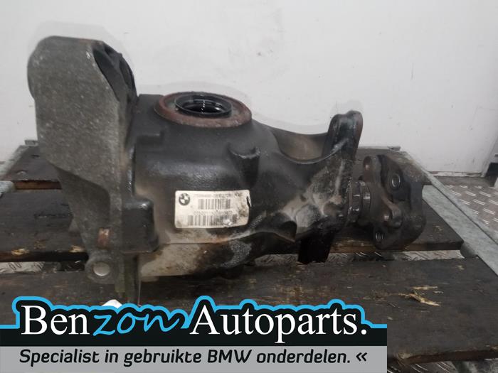 Rear differential from a BMW 1 serie (F20) 118i 1.6 16V 2012