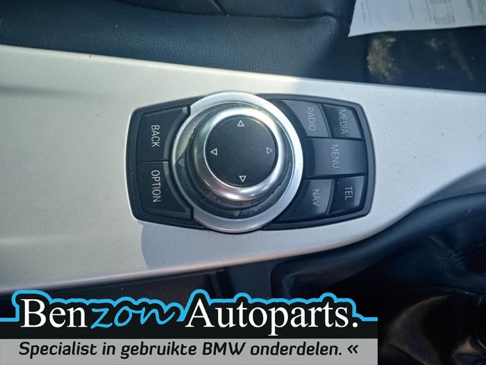 Navigation set from a BMW 3 serie (F30) 320d 2.0 16V EfficientDynamicsEdition 2013