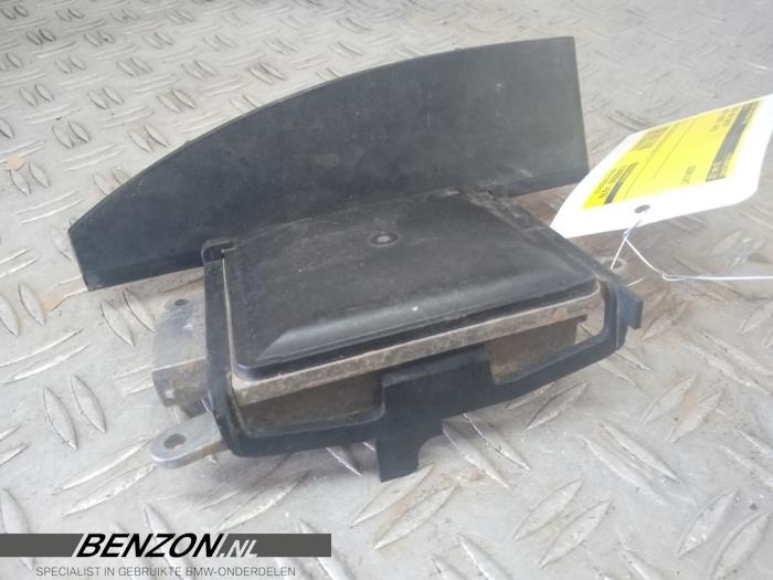 Begagnade Dödvinkelsensor BMW 4 serie (F33) 420d 2.0 16V Pris på förfrågan erbjuds av Benzon Autodemontage